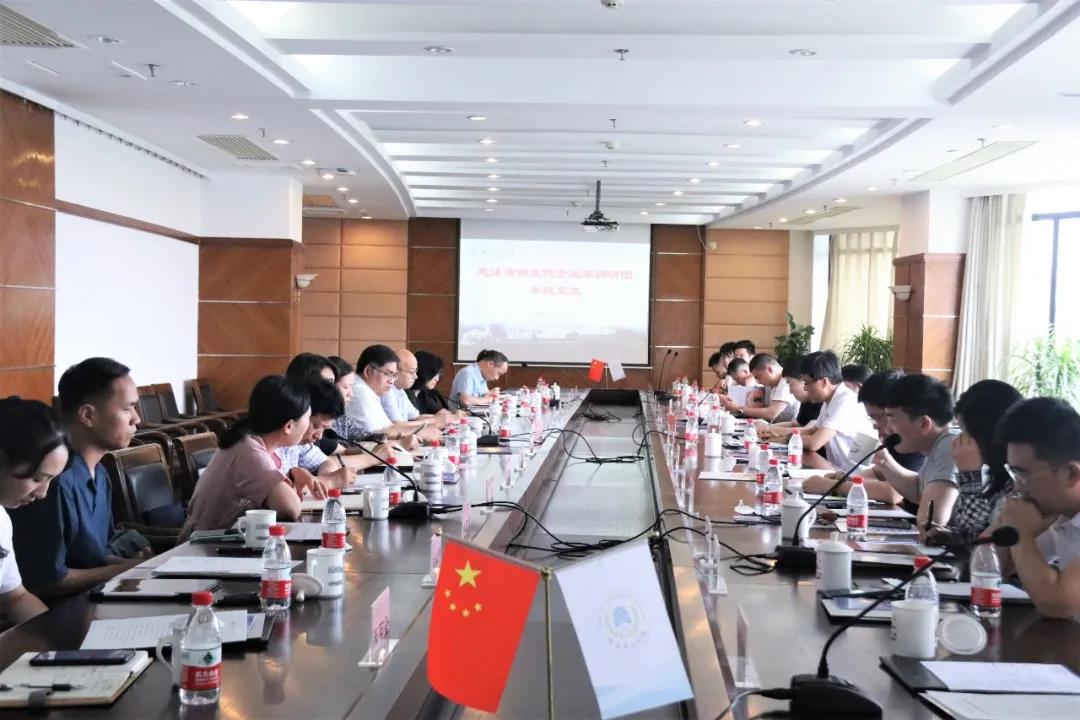 慈溪市委统战部部长张红军一行来校交流